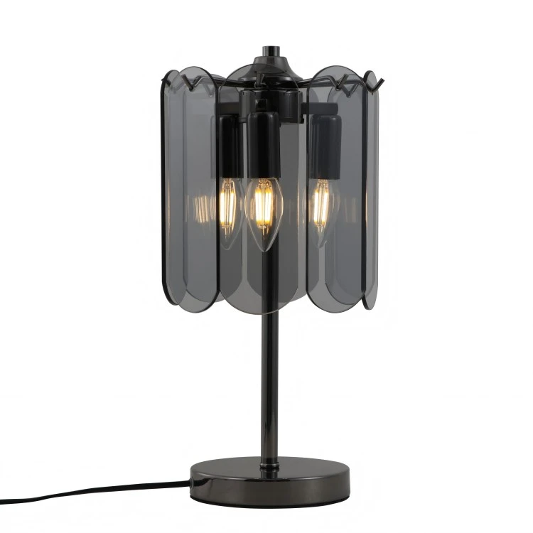 Je problematické zostaviť dymové okuliare 3-osvetľovacie stolové lampy pre lôžko?